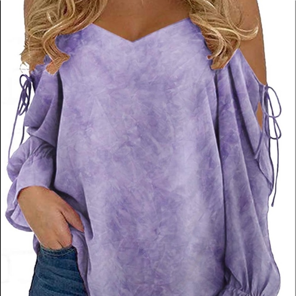 Plus size brand new never used lavender cold shoulder top